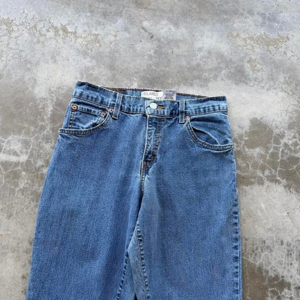 Vintage 2000's Women's Levi's 550 Bootcut flare light wash denim jeans 8 - Picture 3 of 8